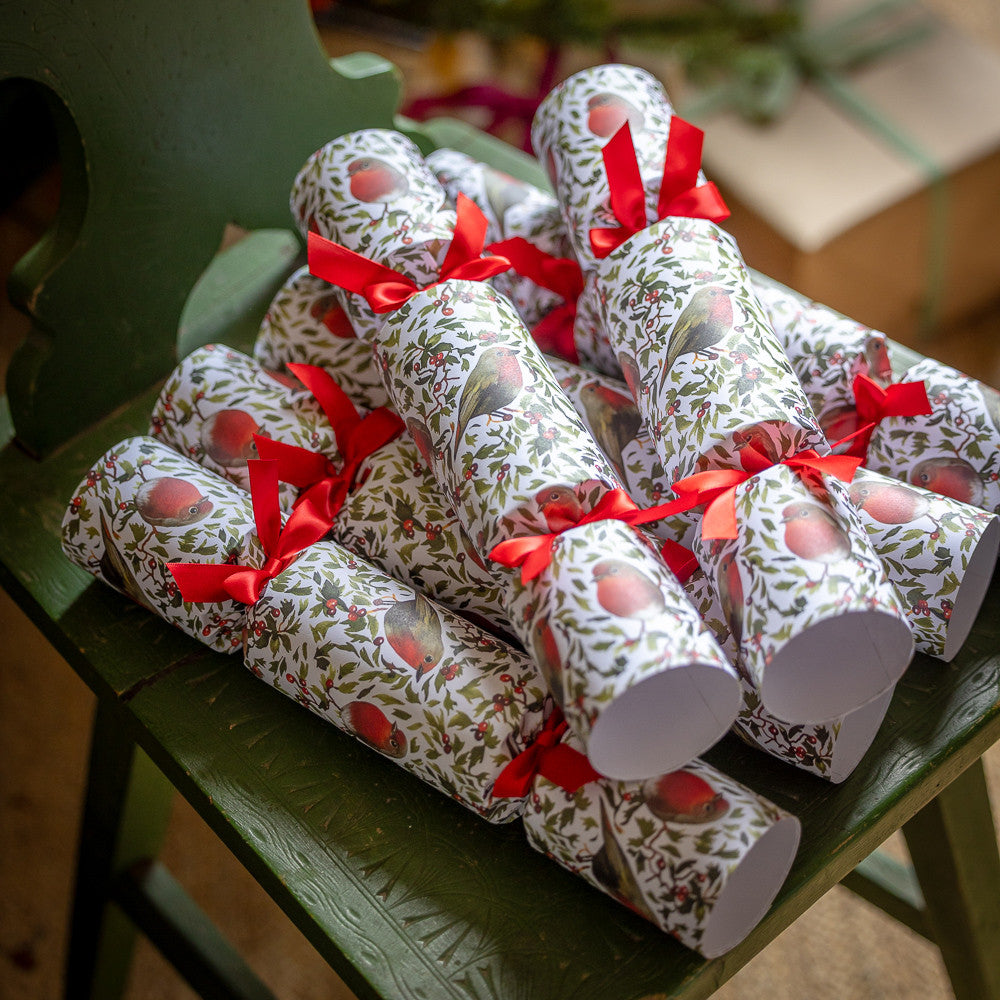 Cheery Robin Christmas Crackers