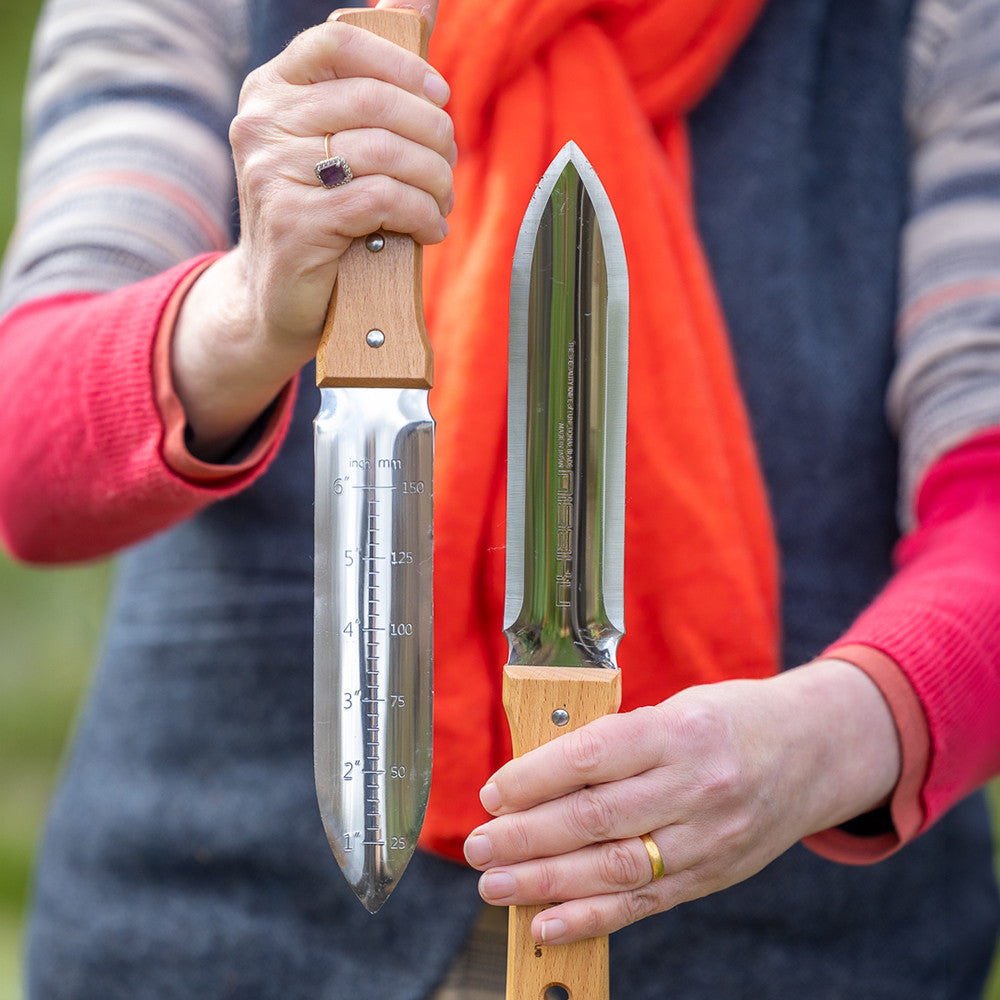 Buy Nisaku Hori Hori Garden Tool | Garden Tools | Sarah Raven