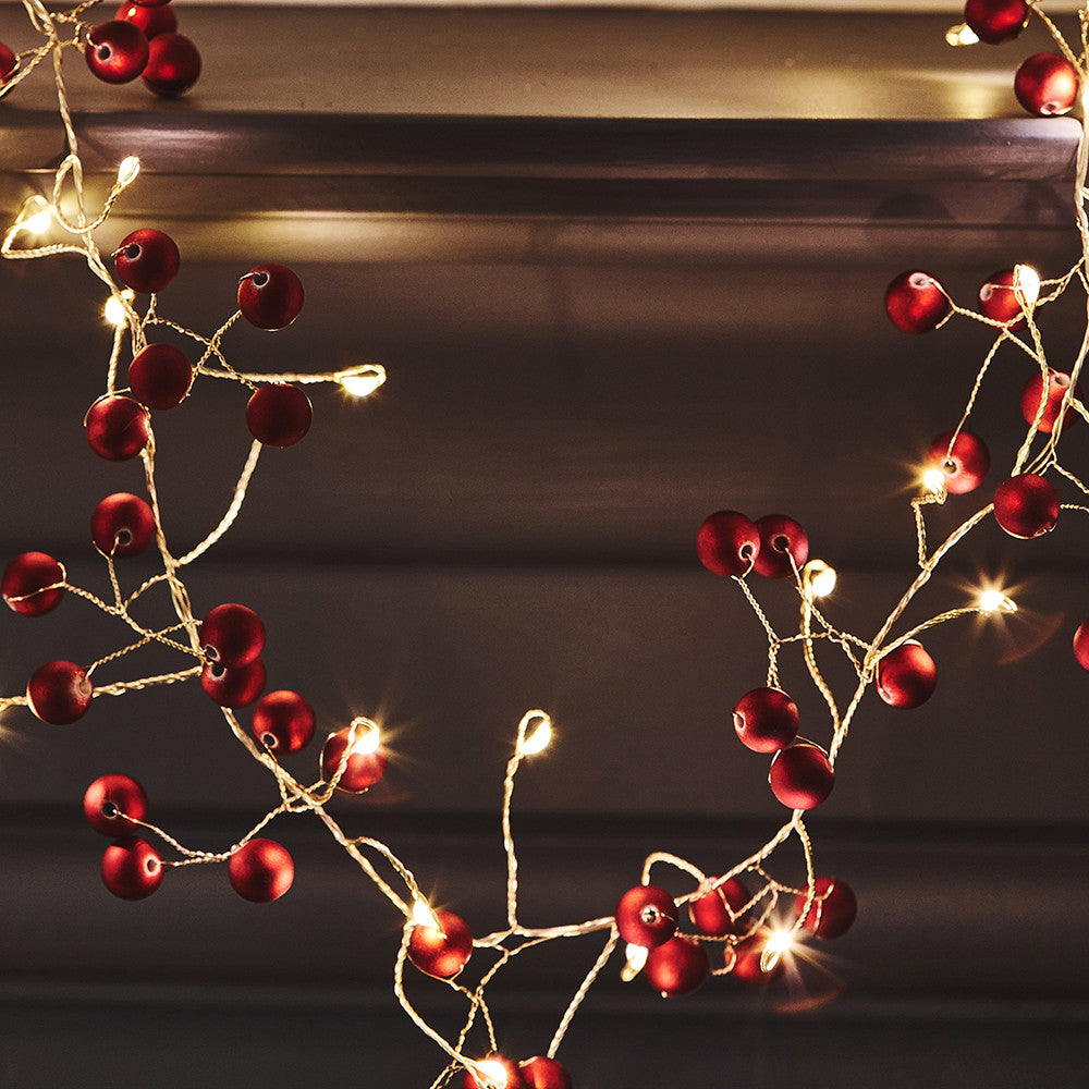 Red Berry Lit Garland