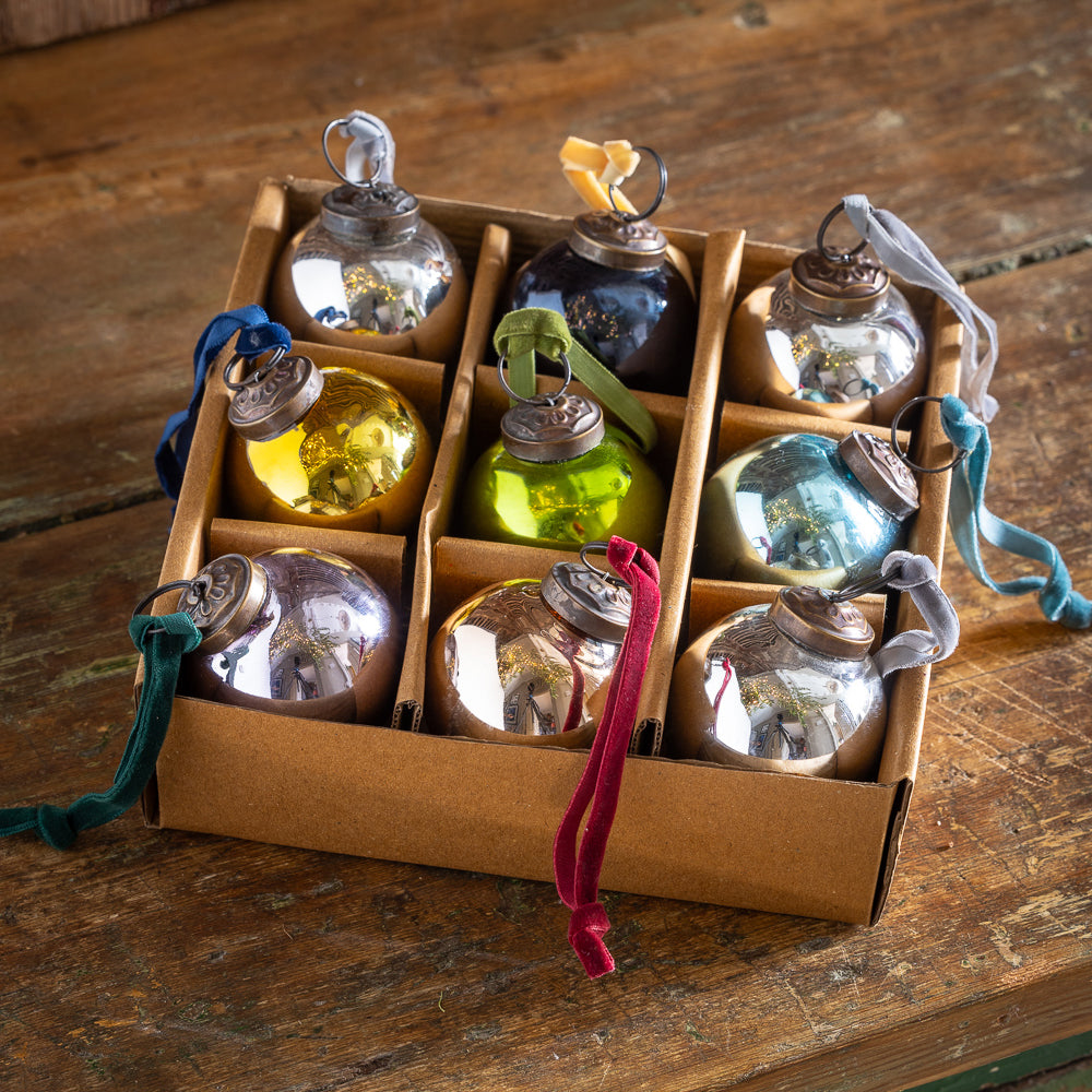 Feels Like The Old Days, Silver Lustre Bells