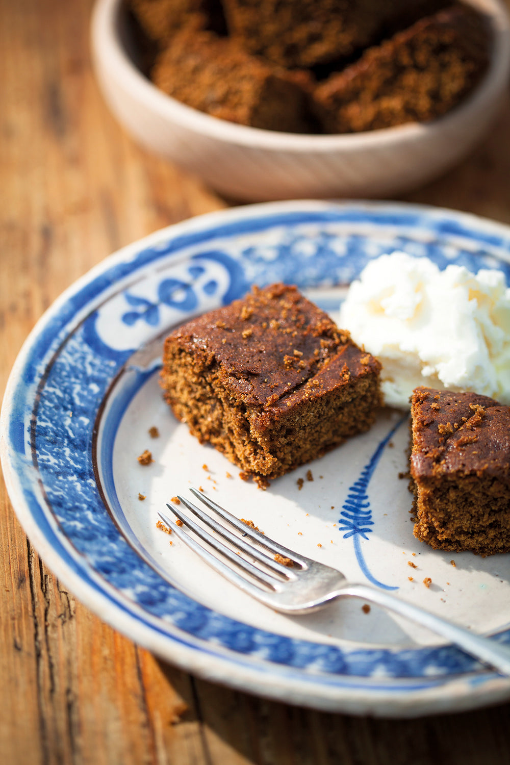 Healthy spicy ginger cake recipe