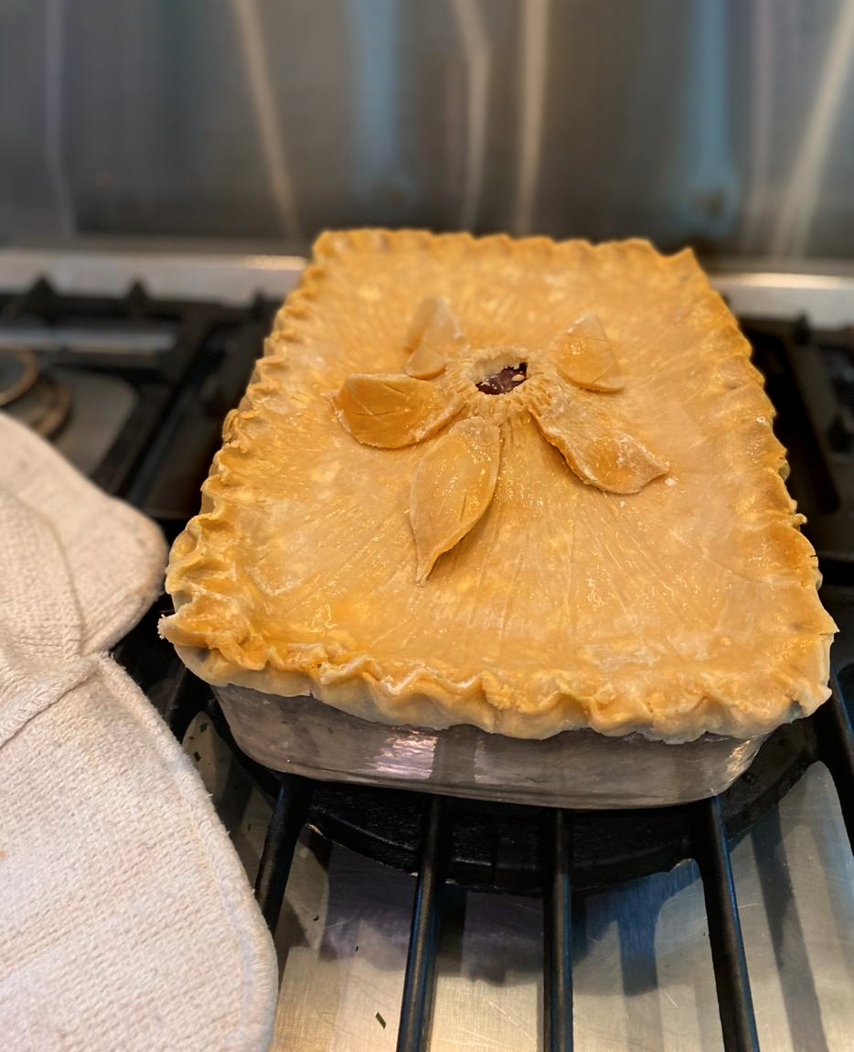 Chicken & leek pie