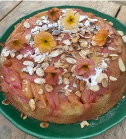 Rhubarb upside down cake 